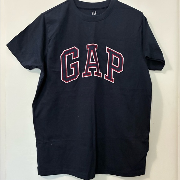 GAP Navy Tee with Red Outline Logo - Picture 1 of 5